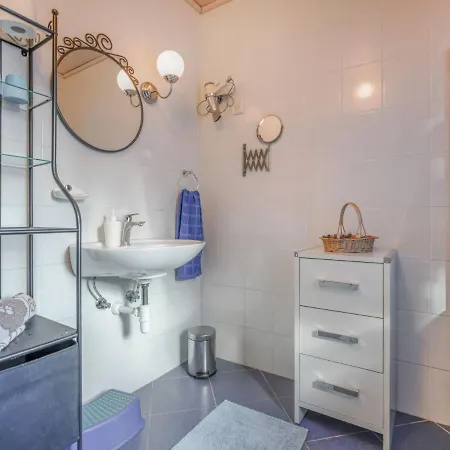 By Interhome * Lovran